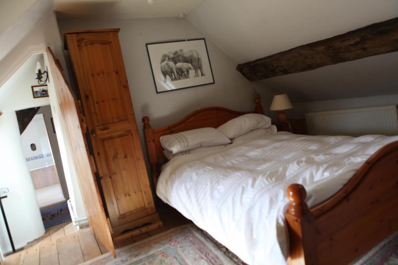 Medieval Cottage In Rural Monmouthshire. Raglan Eksteriør billede
